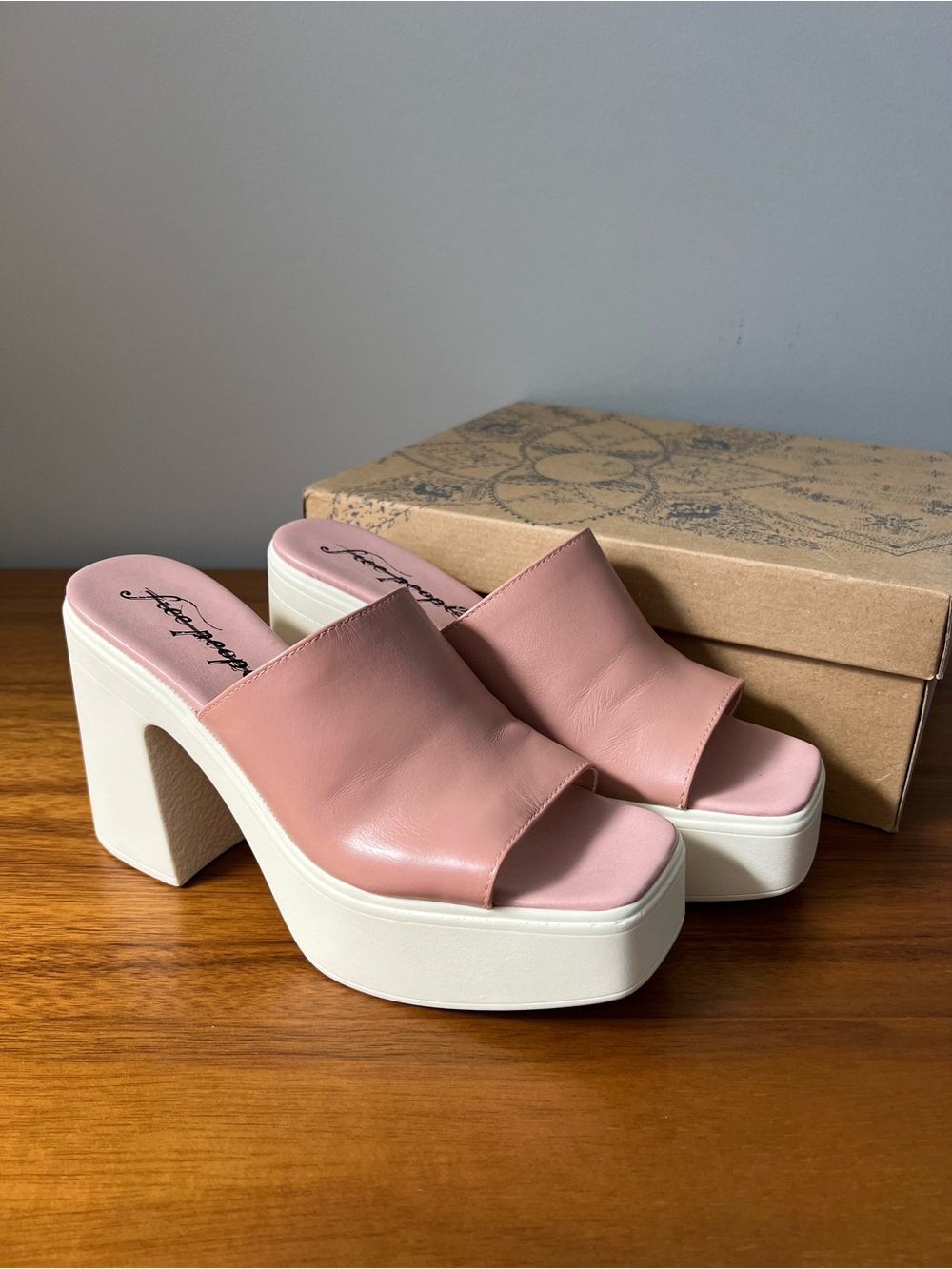 Free People Zoe Platform Sandals Women’s Size 8.5 (Size EU 39)